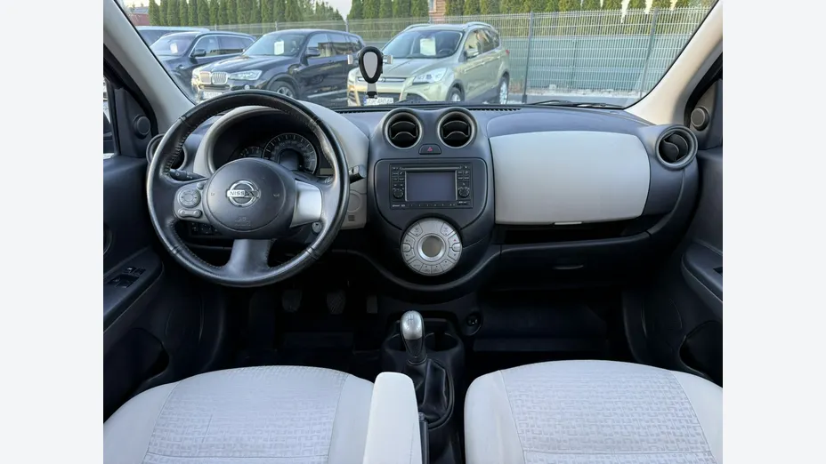 NISSAN Micra -