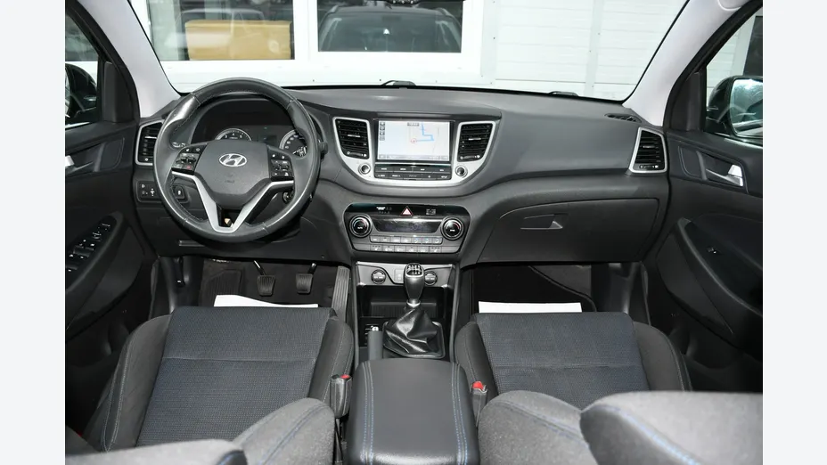 HYUNDAI Tucson -