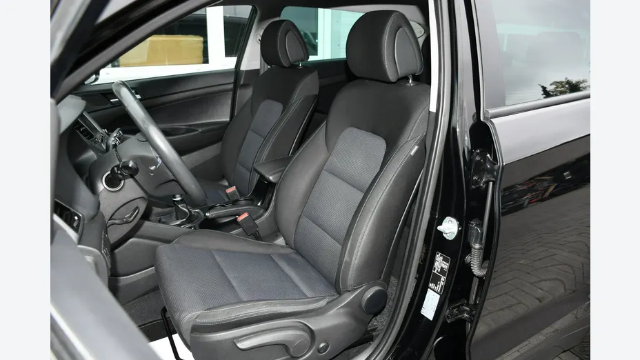 HYUNDAI Tucson -