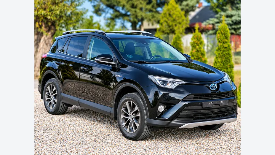 TOYOTA RAV4 -