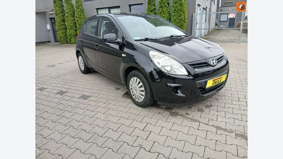 HYUNDAI i20 -