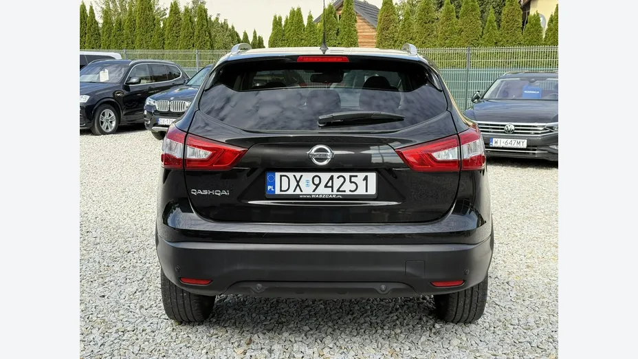NISSAN Qashqai -