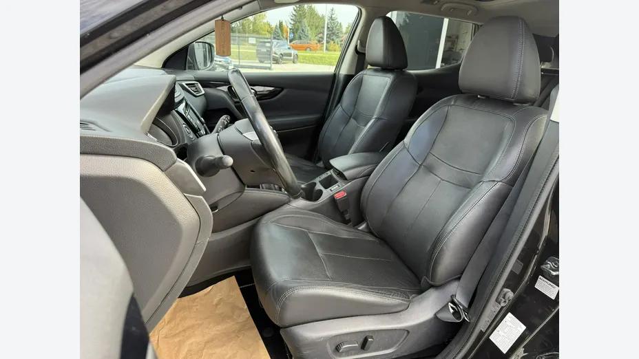NISSAN Qashqai -
