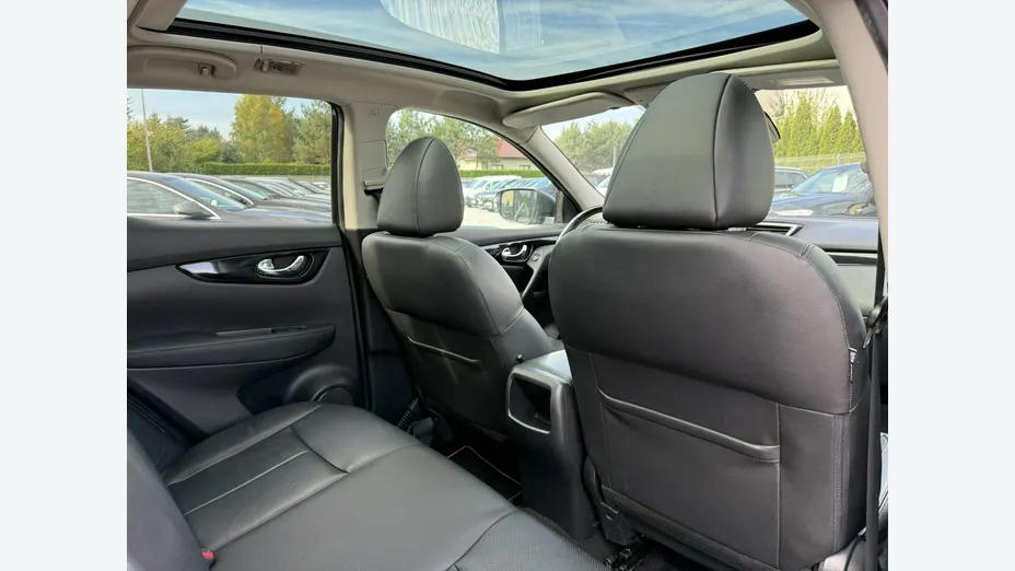 NISSAN Qashqai -