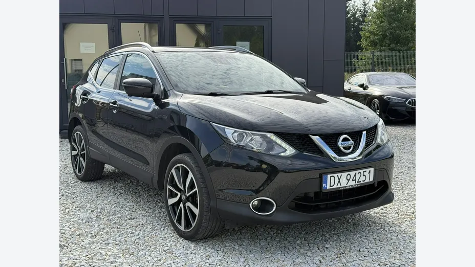 NISSAN Qashqai -