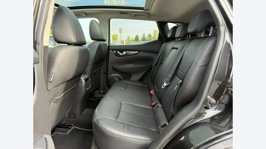 NISSAN Qashqai -