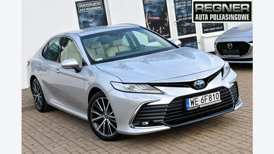 TOYOTA Camry -