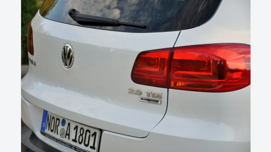 VOLKSWAGEN Tiguan -