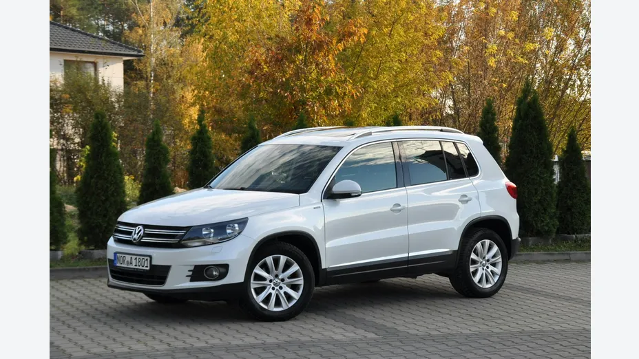 VOLKSWAGEN Tiguan -