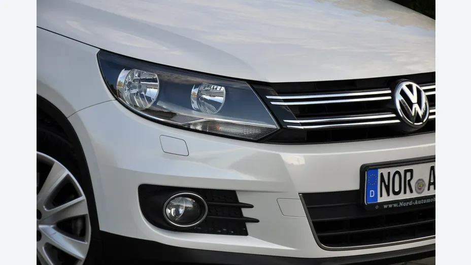 VOLKSWAGEN Tiguan -