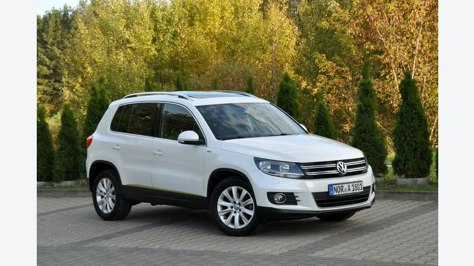 VOLKSWAGEN Tiguan -