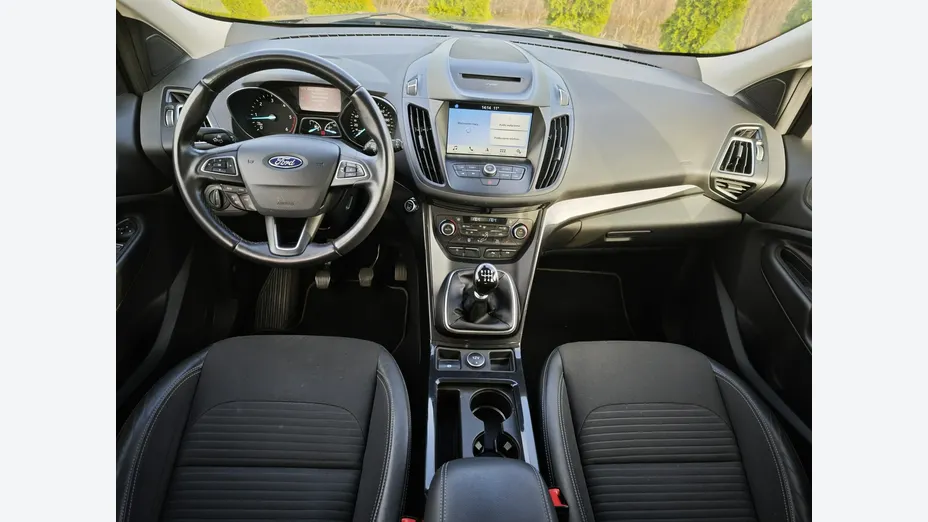 FORD Kuga -