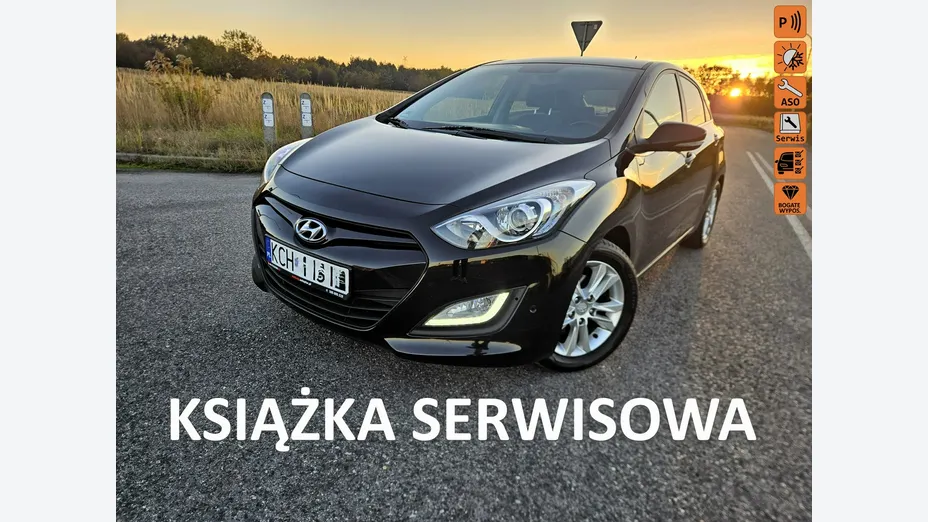 HYUNDAI i30 -