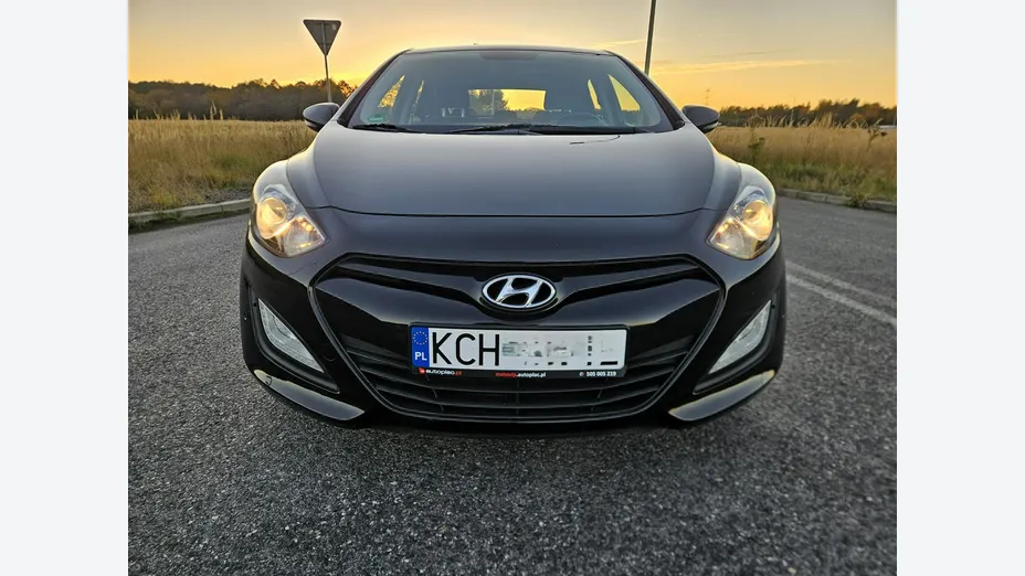 HYUNDAI i30 -