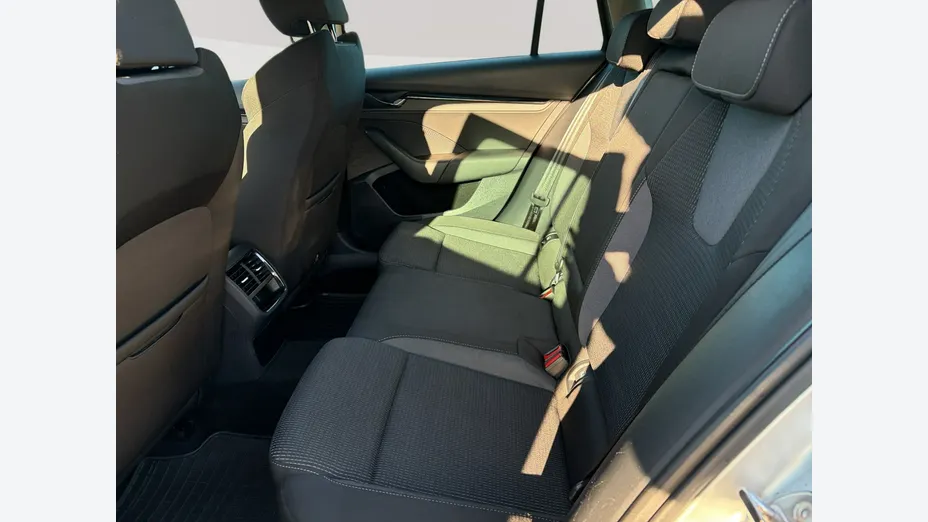 SKODA Octavia -
