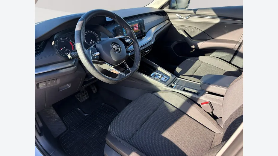 SKODA Octavia -