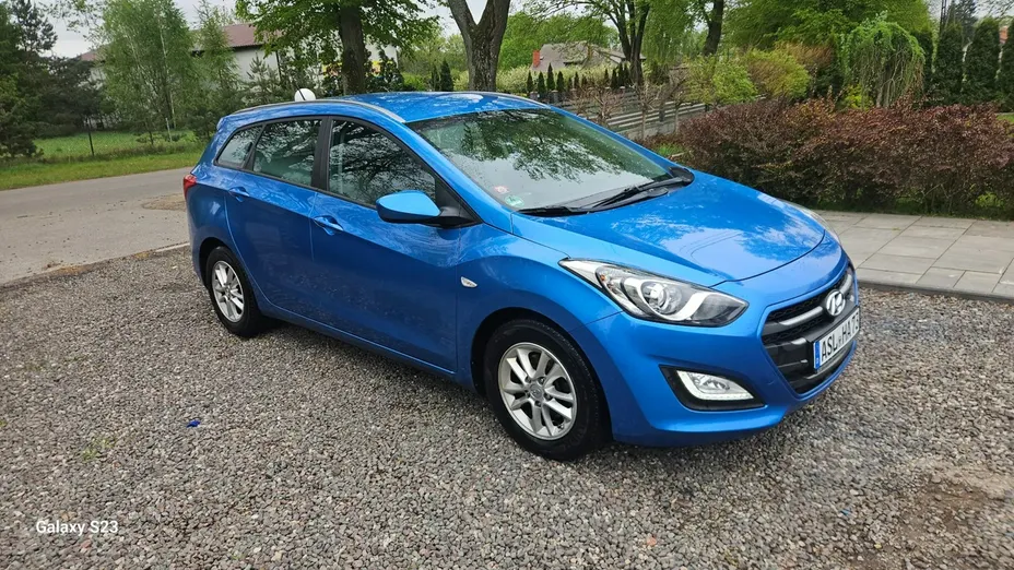 HYUNDAI i30 -
