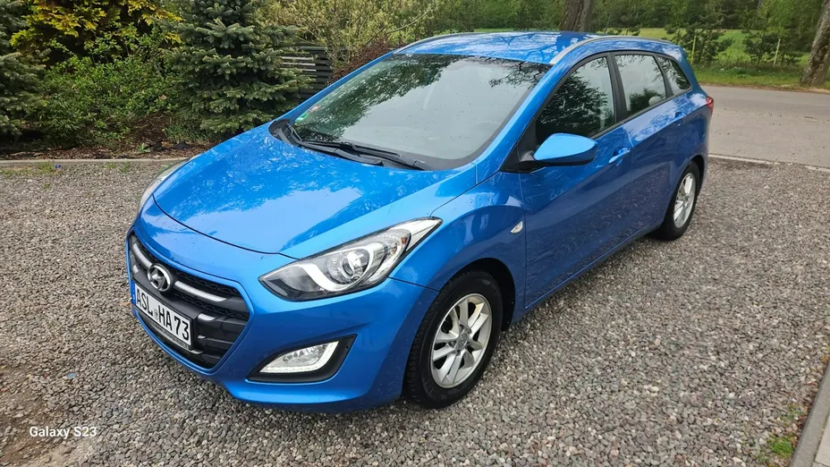 HYUNDAI i30 -