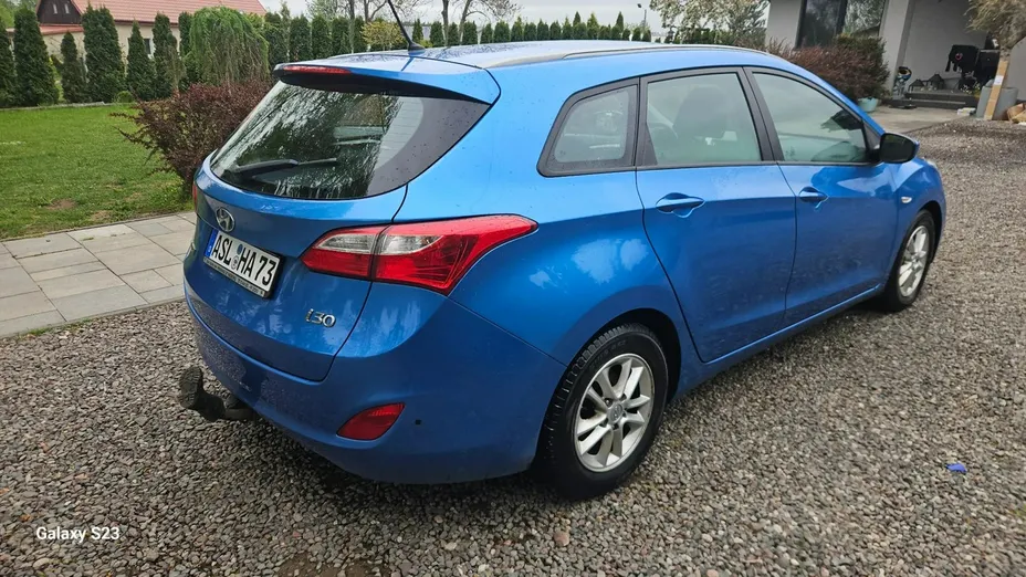 HYUNDAI i30 -
