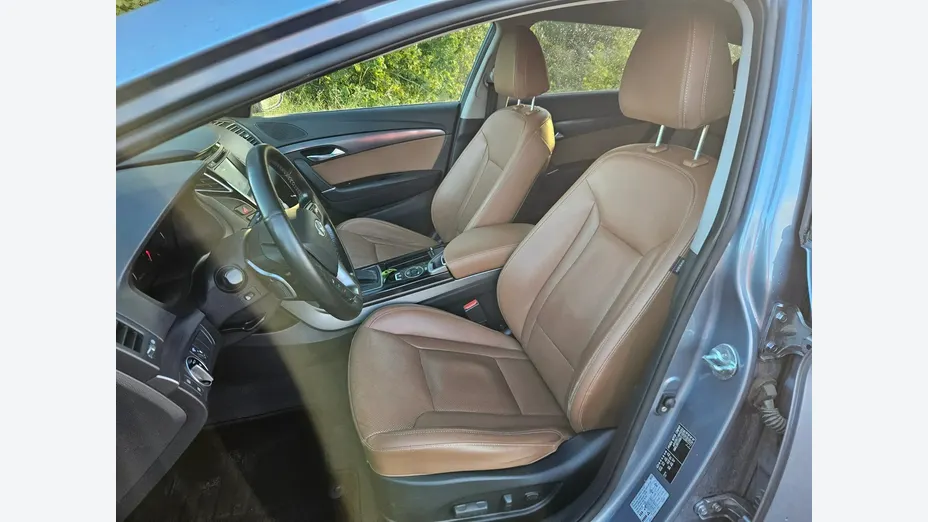HYUNDAI i40 -