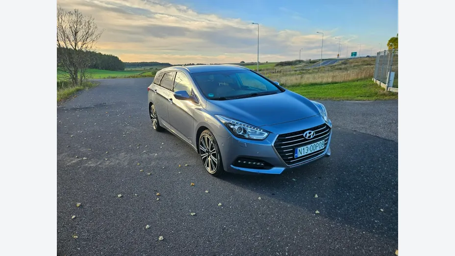 HYUNDAI i40 -
