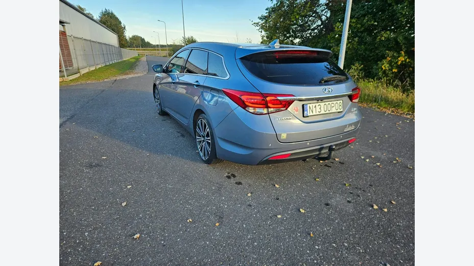 HYUNDAI i40 -