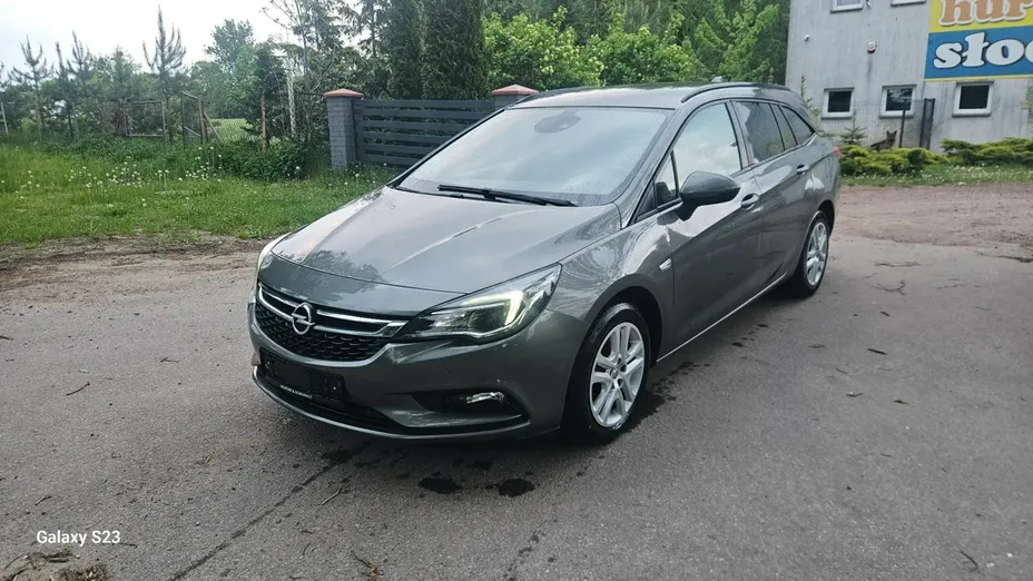 OPEL Astra -