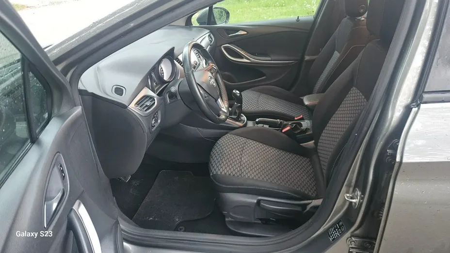 OPEL Astra -
