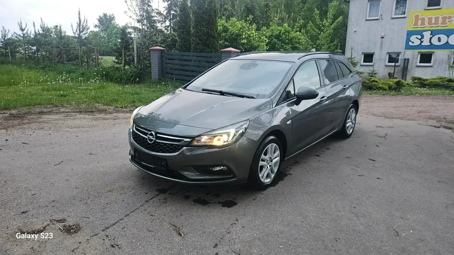 OPEL Astra -