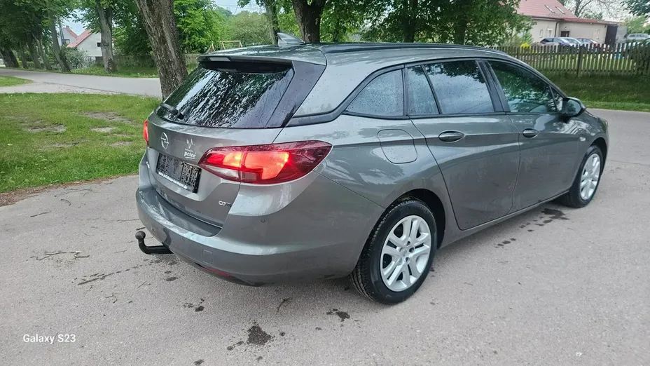 OPEL Astra -