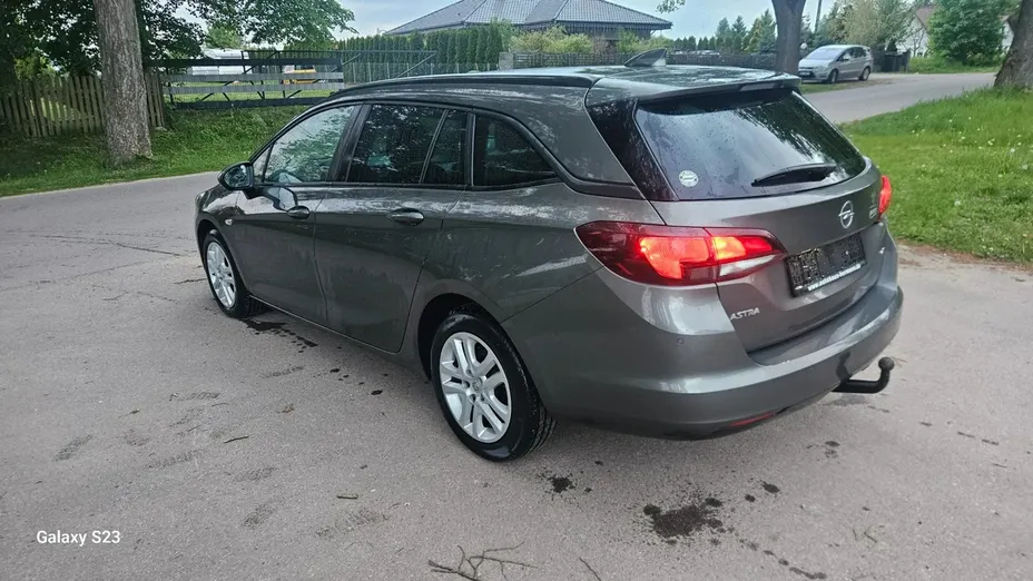 OPEL Astra -
