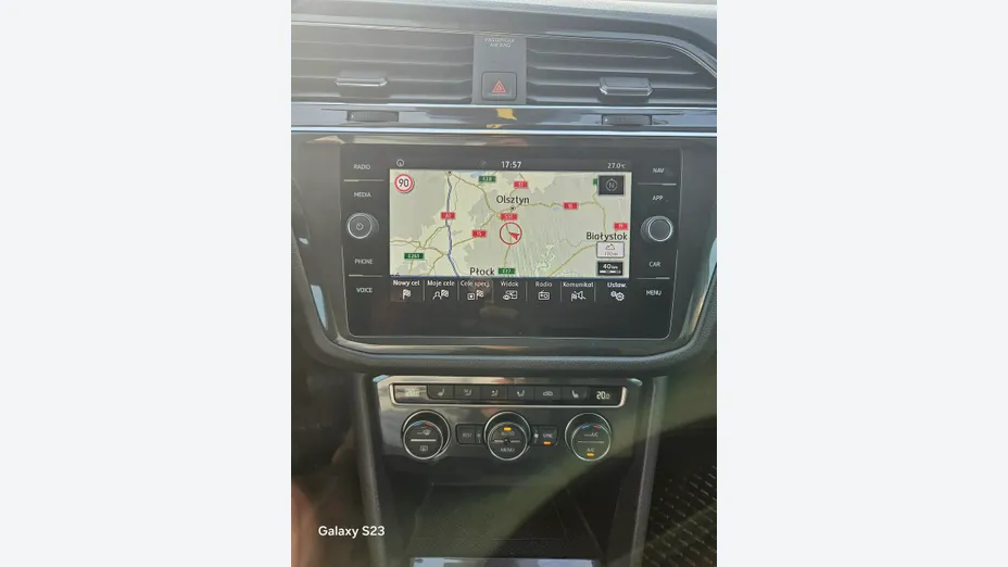 VOLKSWAGEN Tiguan -