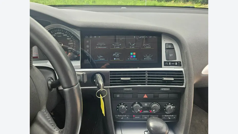 AUDI A6 -