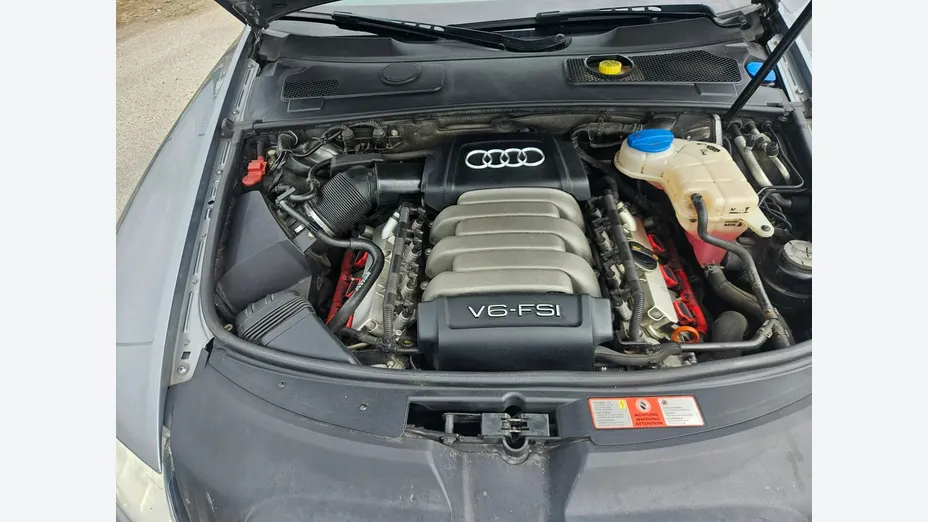 AUDI A6 -