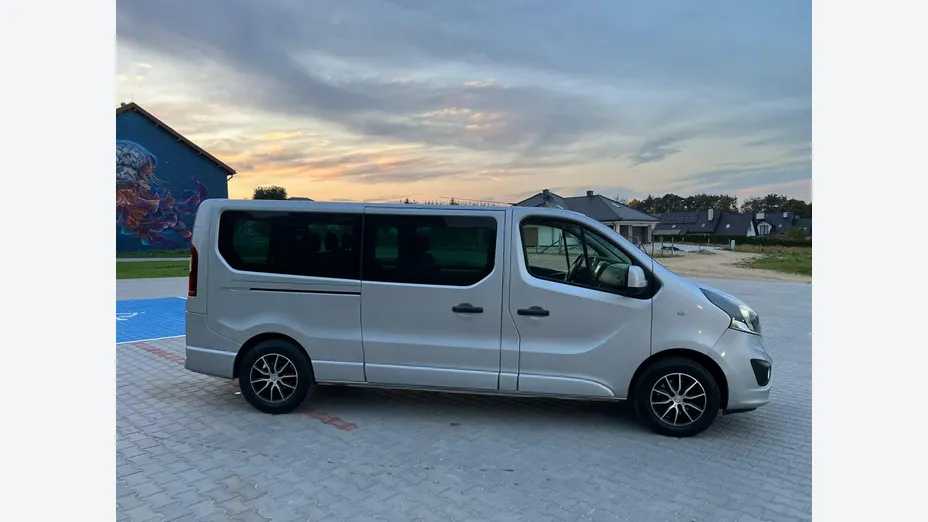 OPEL Vivaro -