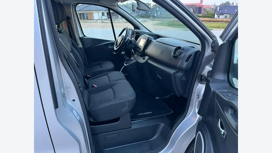 OPEL Vivaro -