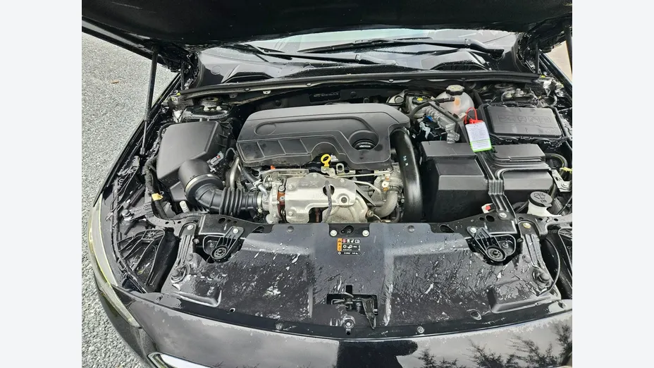 OPEL Insignia -