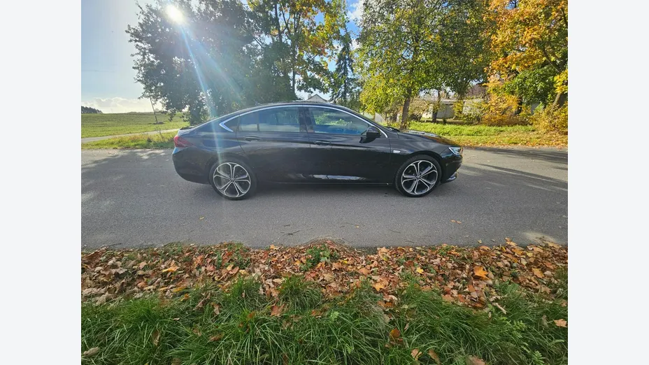 OPEL Insignia -