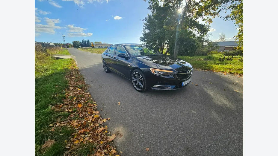 OPEL Insignia -