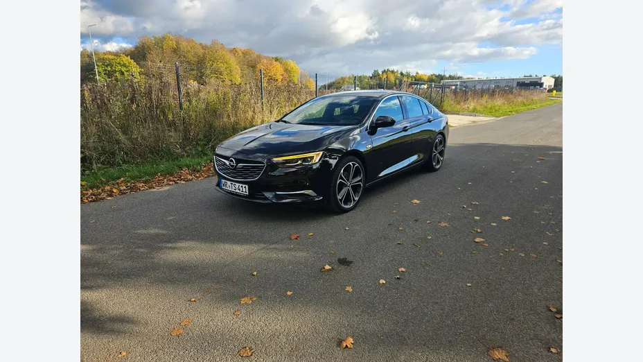 OPEL Insignia -