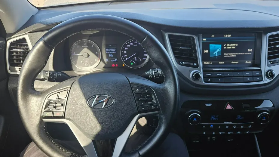 HYUNDAI Tucson -