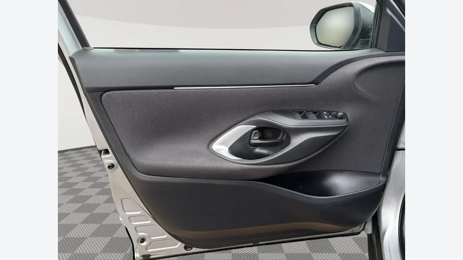 TOYOTA Yaris Cross -