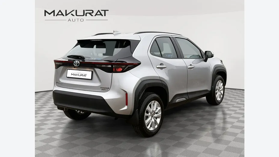 TOYOTA Yaris Cross -