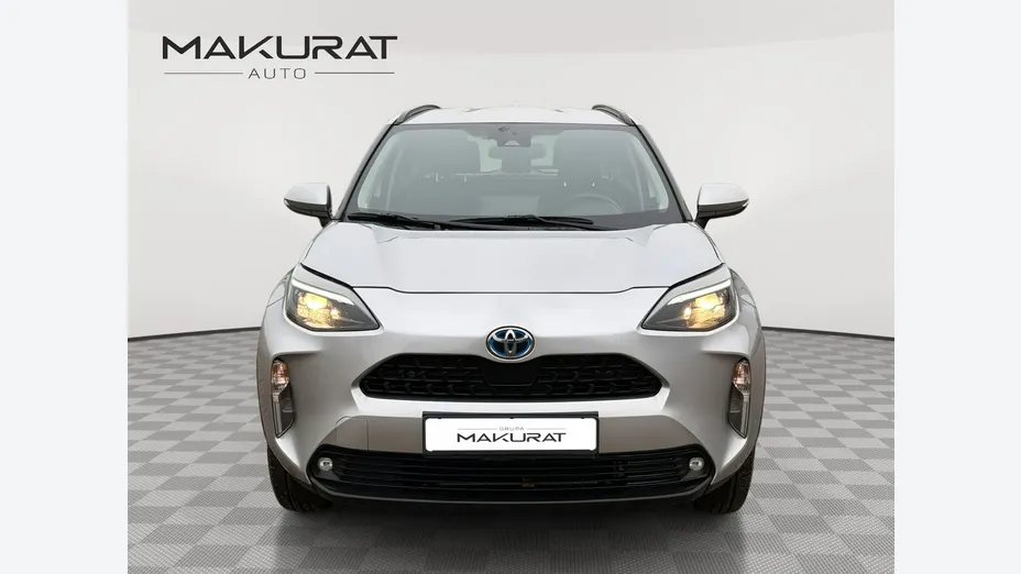 TOYOTA Yaris Cross -