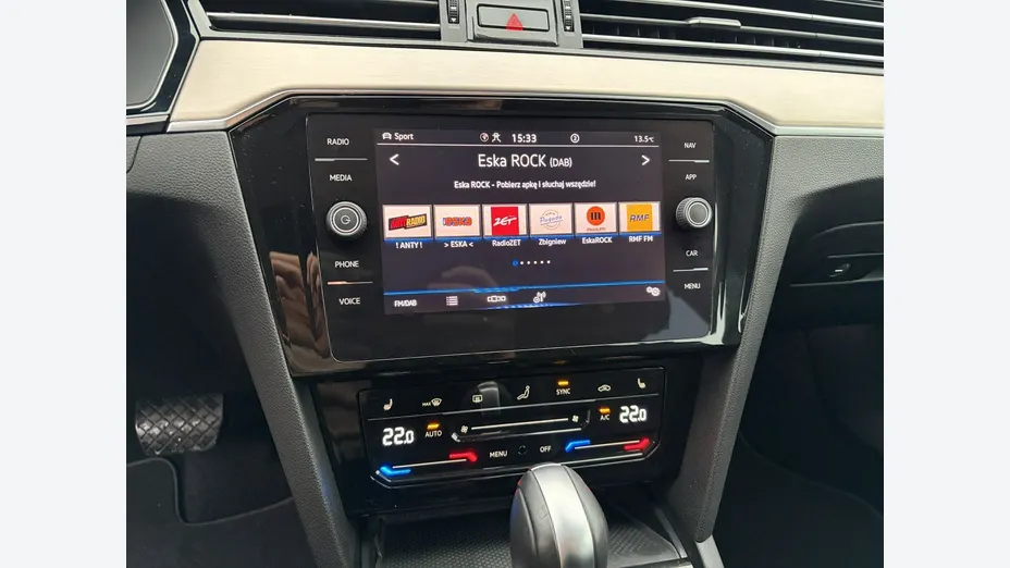 VOLKSWAGEN Passat -