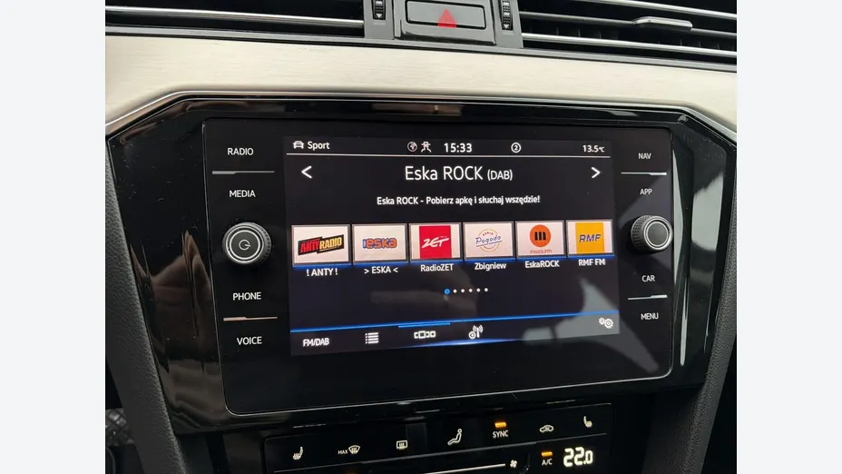 VOLKSWAGEN Passat -