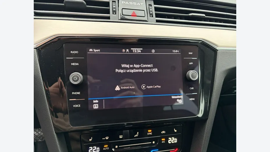 VOLKSWAGEN Passat -