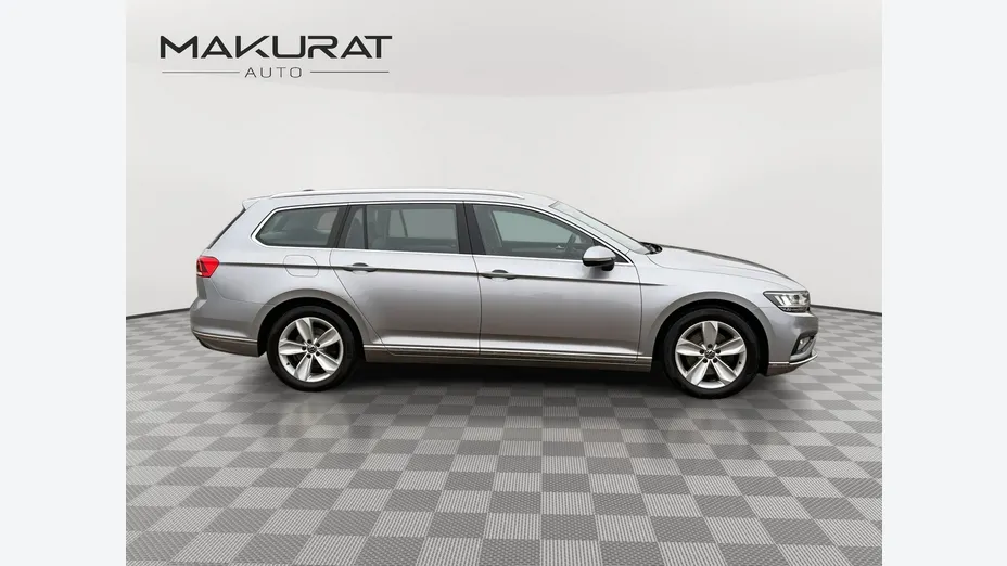 VOLKSWAGEN Passat -