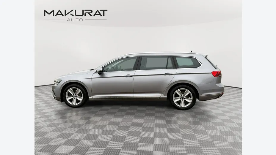 VOLKSWAGEN Passat -