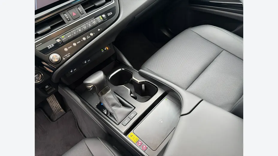 LEXUS ES -